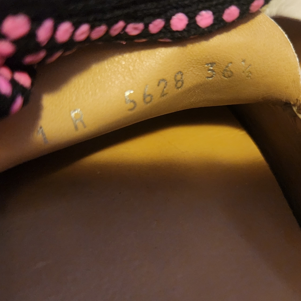 Prada White Leather Flats with Minimalist Design - Picture 8 of 10
